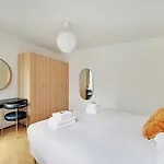 Superb 2 Bedroom 4p Alesia *