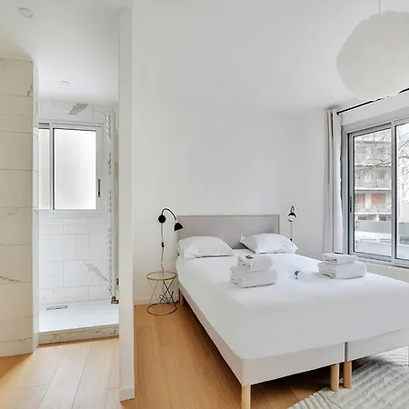 Superb 2 Bedroom 4p Alesia Paryż