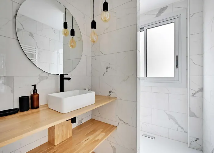 Superb 2 Bedroom 4p Alesia Paryż