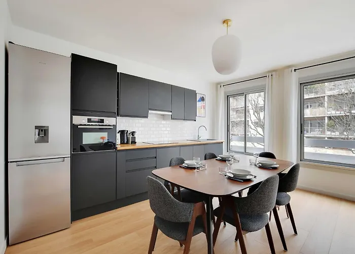 Superb 2 Bedroom 4p Alesia *